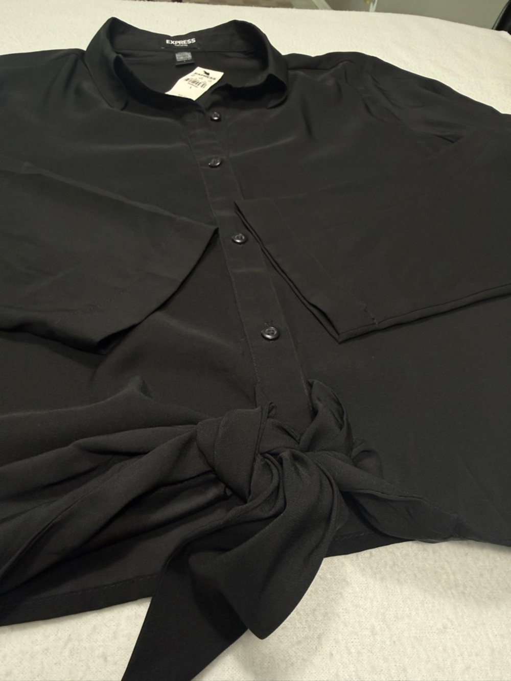 NWT Express Portofino Conscious Edit Black Button Down Tie Top Sz. L #2369 - Picture 4 of 8